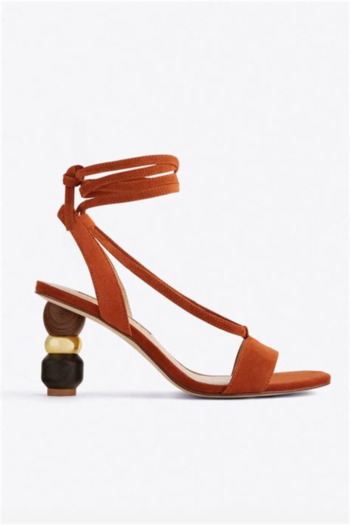 11 pairs of sculptural heels that will refresh any outfit – Best sculptural heels to buy now