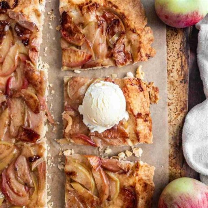 5 Delicious Upside-Down Pastry Recipes