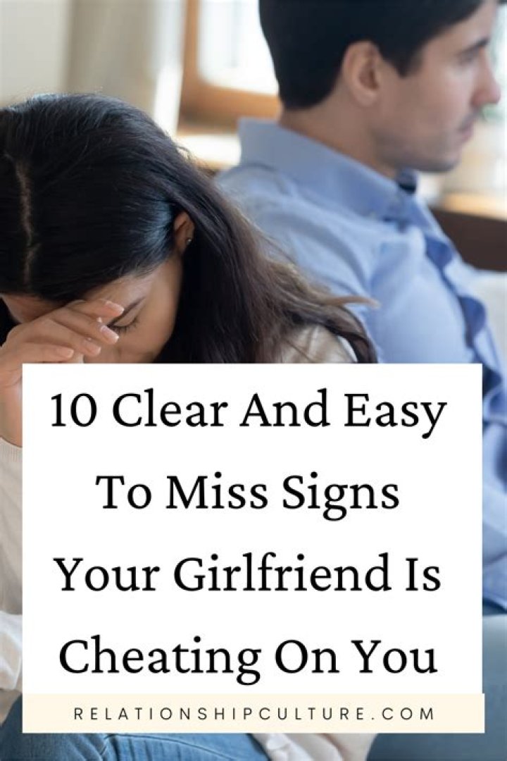 7 Signs Your Girlfriend will Leave You | Act Before it is too Late