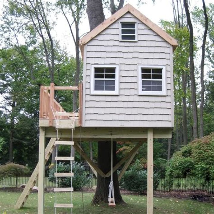 8 Treehouse Kits for Family Fun