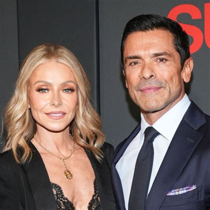 A Timeline of Kelly Ripa and Mark Consuelos's Romance