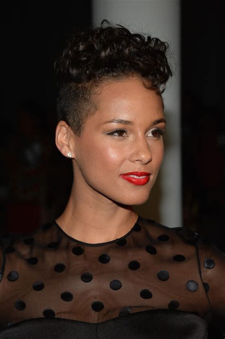 Alicia Keys Debuts Shorter Haircut, Blunt Bangs