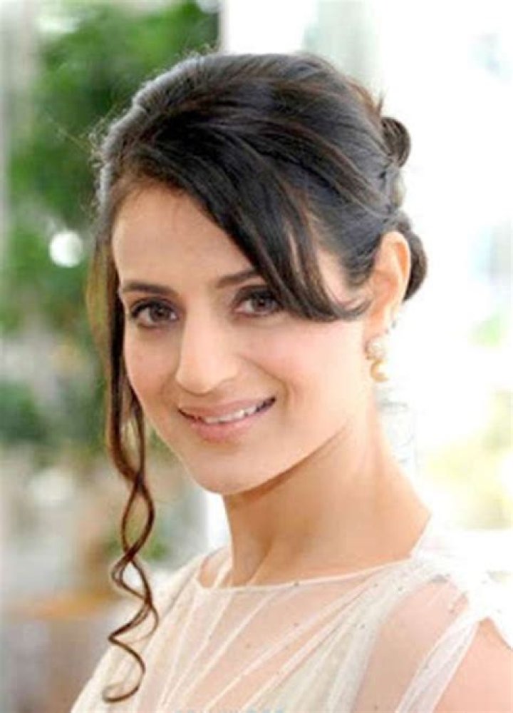 Amisha Patel Height, Age, Net Worth, Affairs, Bio and More