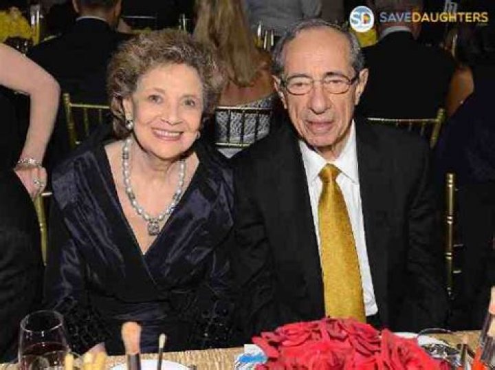 Andrew Cuomo Girlfriend, Daughter, Wife, Ethnicity, Wikipedia