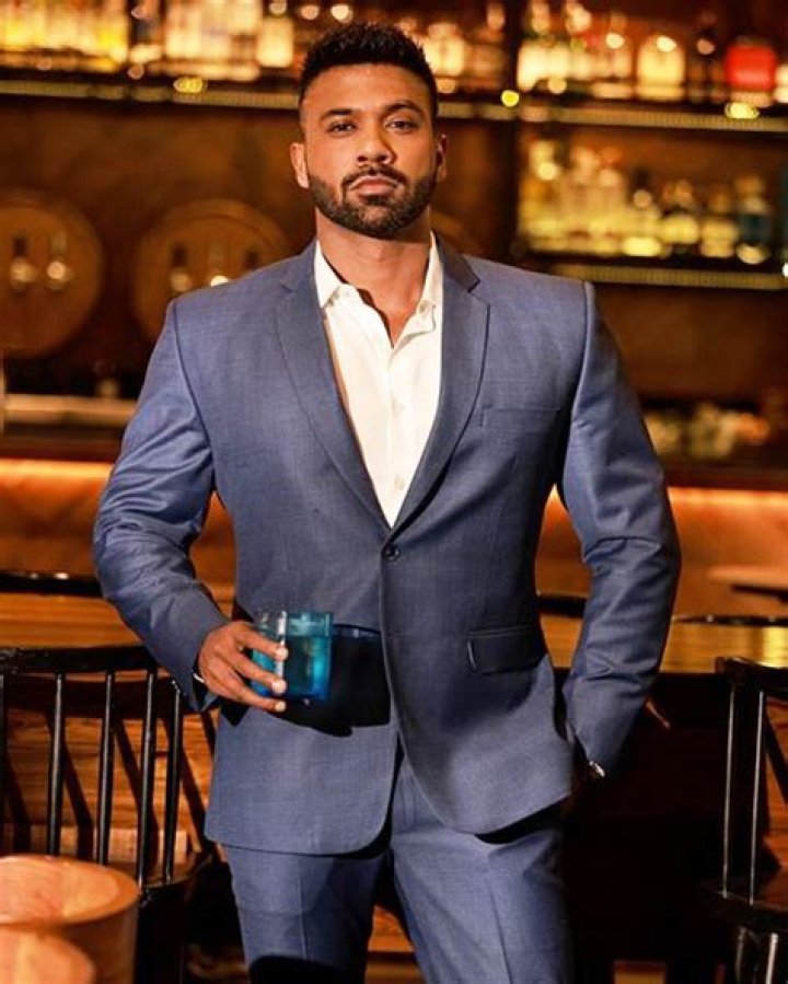 Apurva Padgaonkar Divya Agarwal, Net Worth, Fiance, News, Career, Age