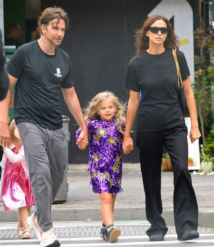 Bradley Cooper Girlfriend, Net Worth 2023, Age, Parents, Children, Height