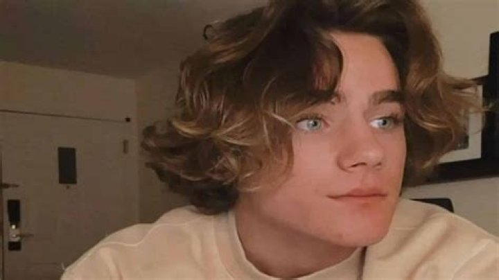 Brady Hepner (Movie actor) – Age, birthday, bio, facts, family