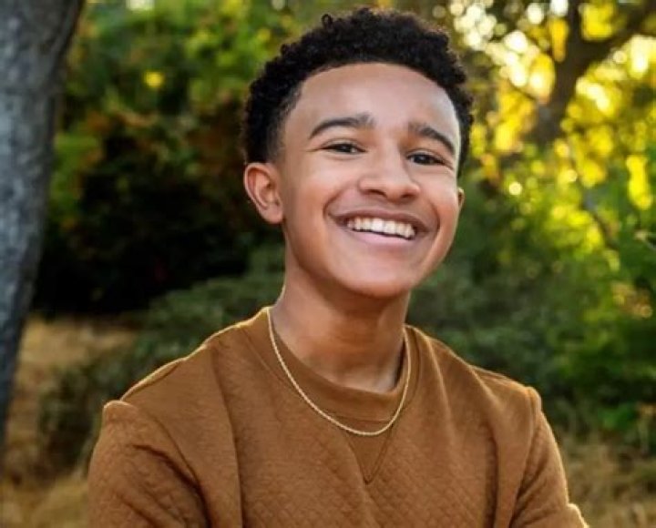 Cameron J. Wright Age, Height, Net Worth, Wiki and More
