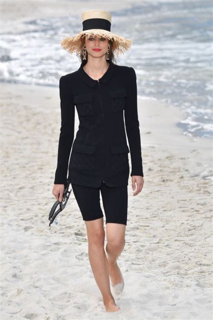 Chanel Sent Bike Shorts and Leggings Down Its Spring 2019 Runway at Paris Fashion Week