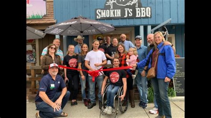 Check Out Victoria Justice's Smokin' Makeover!