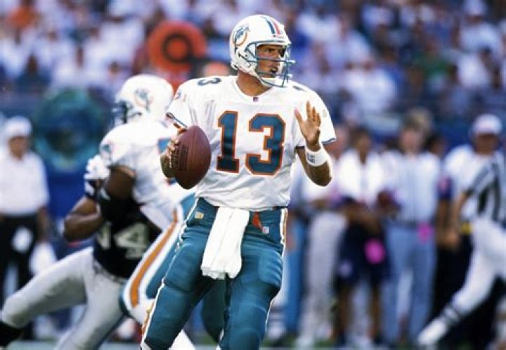 Dan Marino: Height, Football, Jersey, NFL, Stats, Injury, Net Worth !