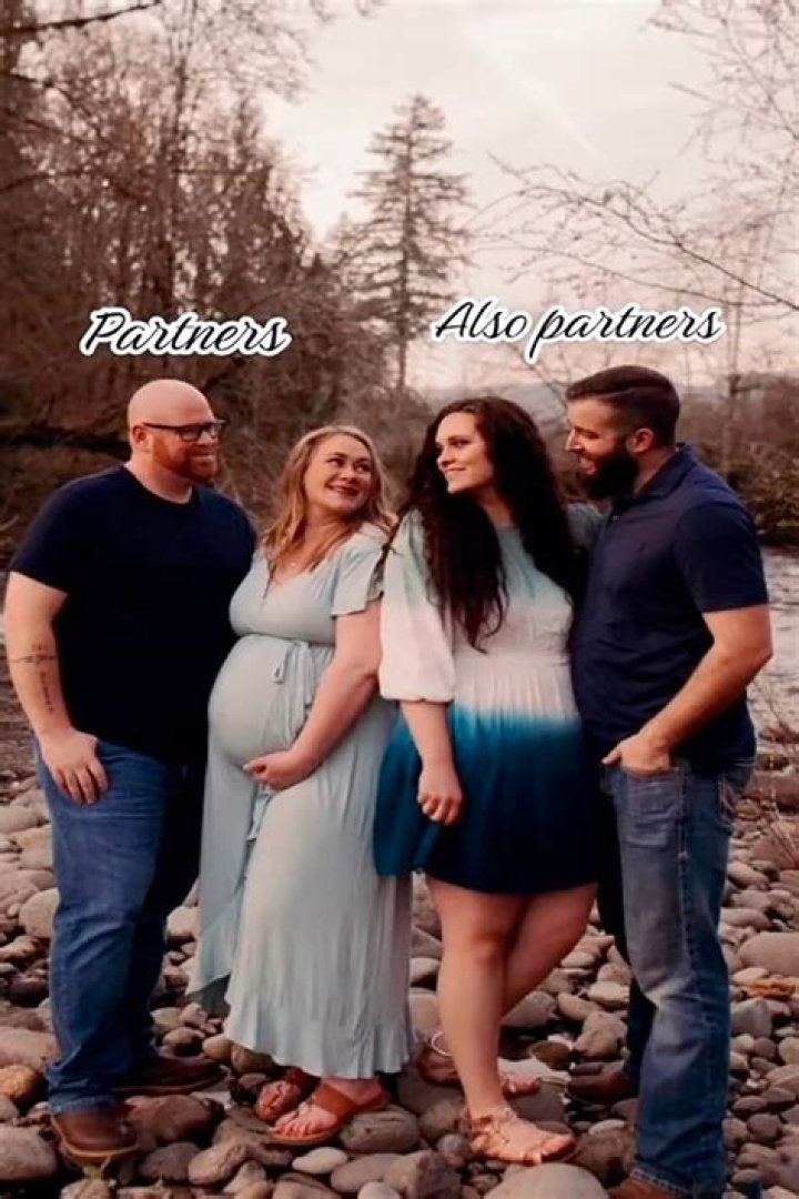 Definitions of monoamorous - OneLook