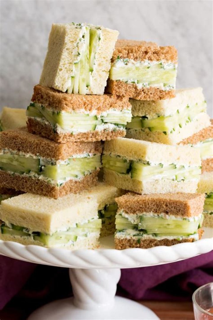 Dill Cucumber Sandwich Packed With Fiber and Flavor