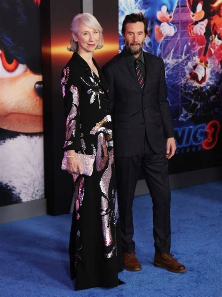 Does Keanu Reeves Have A Sister? Exploring The Life And Family Of The Hollywood Star