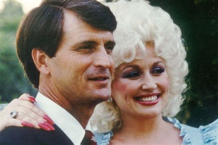 Dolly Parton Reveals Why Husband Carl Dean Doesn't Attend Events