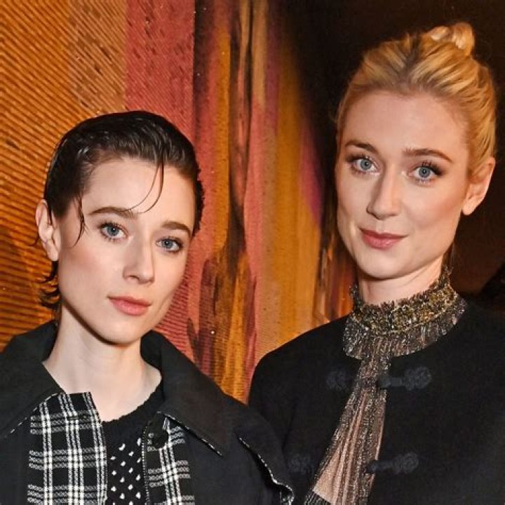 Elizabeth Debicki Brother: Meet Sister Catherine Debicki