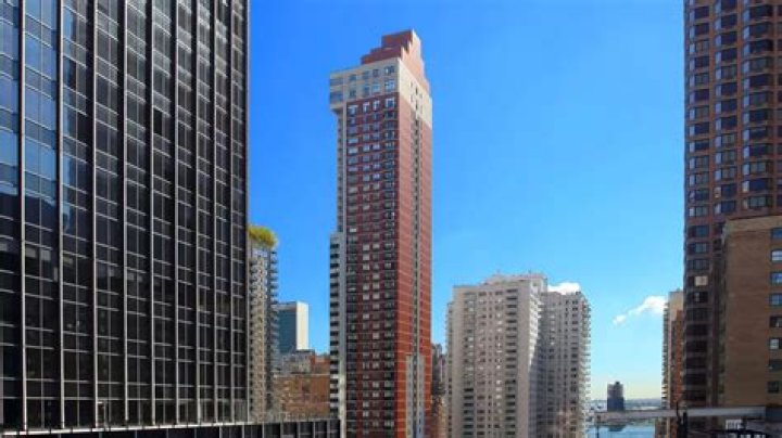 Frontier, 200 East 39th Street, NYC - Rental Apartments