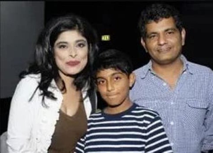 Get To Know Nimra Bucha Family: Sister, Husband, Parents!