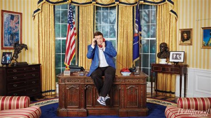 GOP Pollster Frank Luntz Reveals Replicas of the Oval Office, Monica Lewinsky’s Blue Dress in His L.A. Home (Photos)