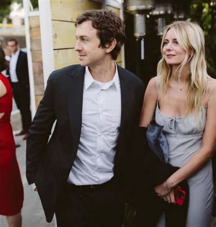 How Much Is Justine Lupe Net Worth? Is She Married Or Still Dating?