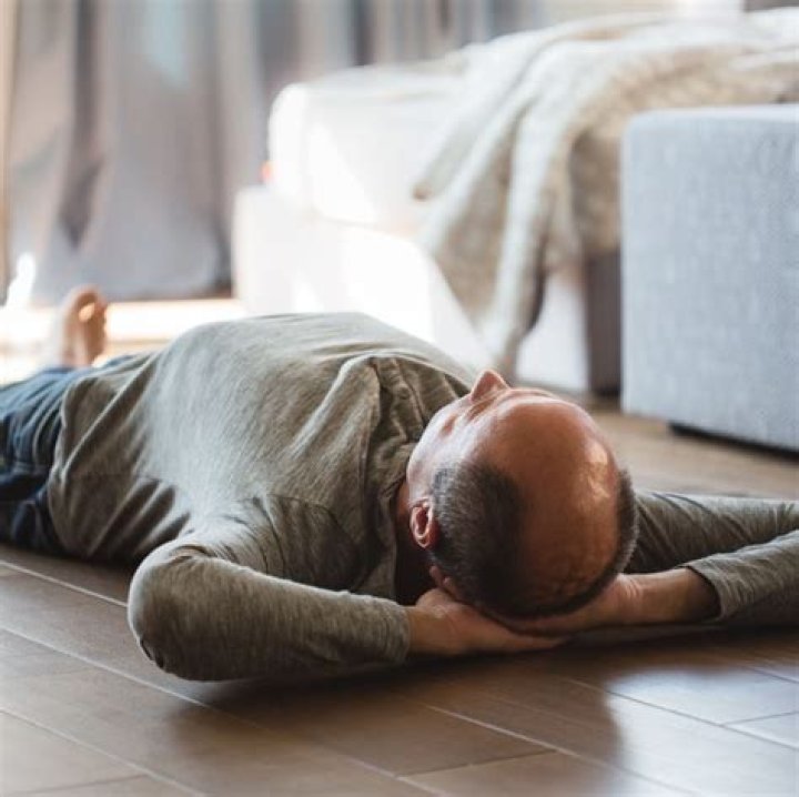 ​​I Tried Sleeping on a Hard Floor for a Week