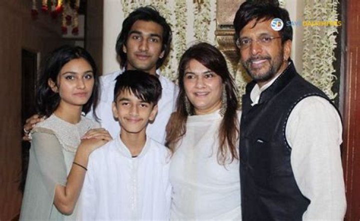 Jaaved Jaffrey Family| Biography, Net Worth, Wife, Age