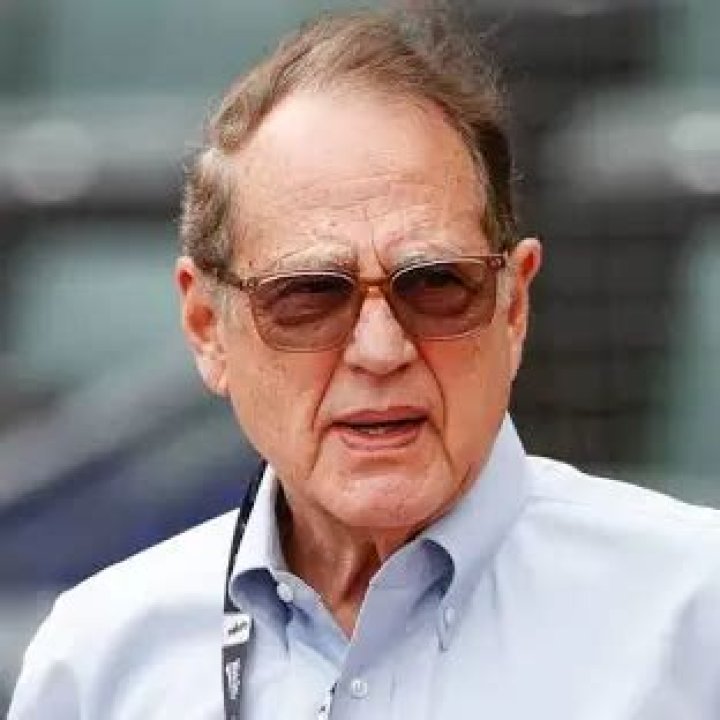 Jerry Reinsdorf Net Worth