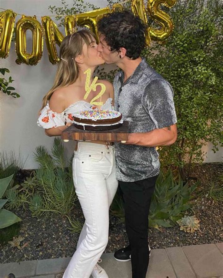 Josh Dun: Musician, Age, Height, Wife, Girlfriend, Net Worth !