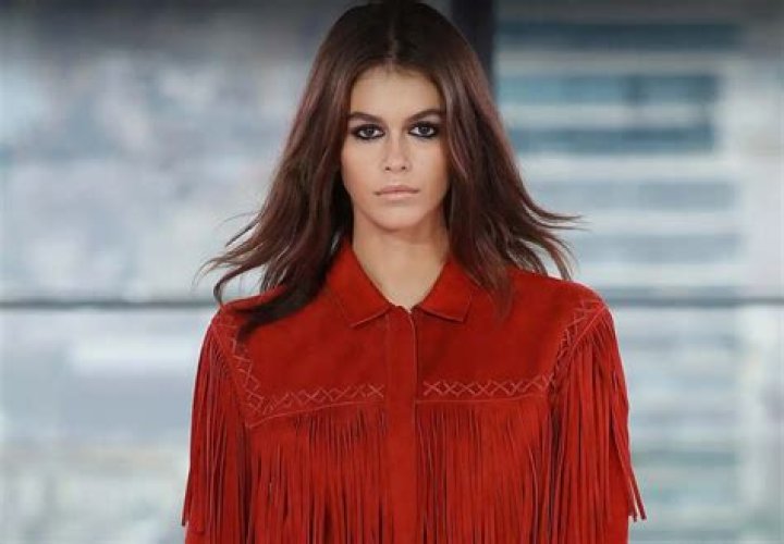 Kaia Gerber - Age, Bio, Birthday, Family, Net Worth