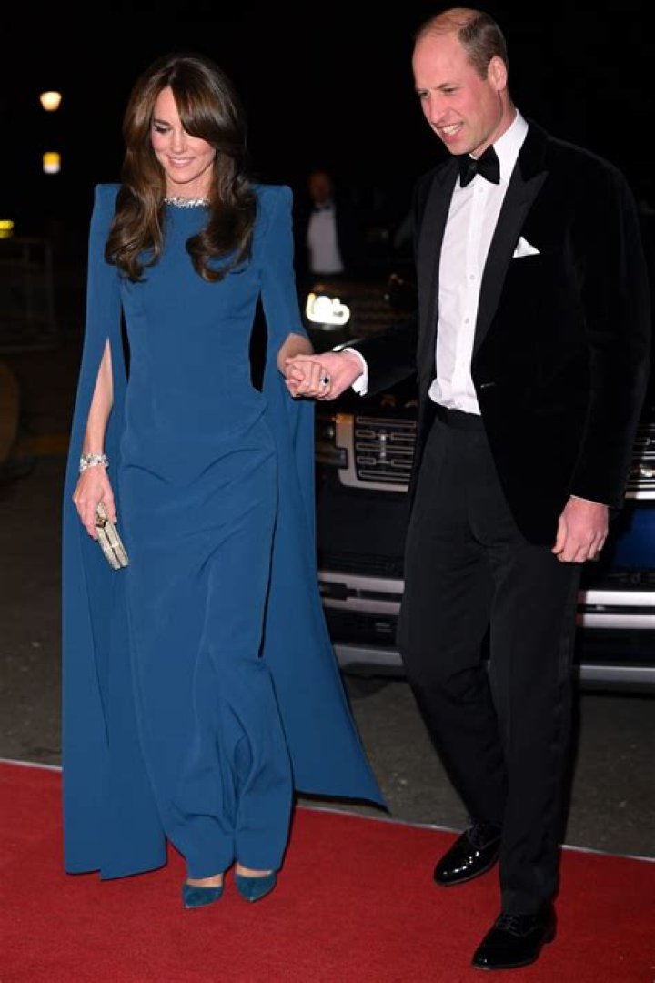 Kate Middleton wears teal Safiyaa gown to Royal Variety Performance