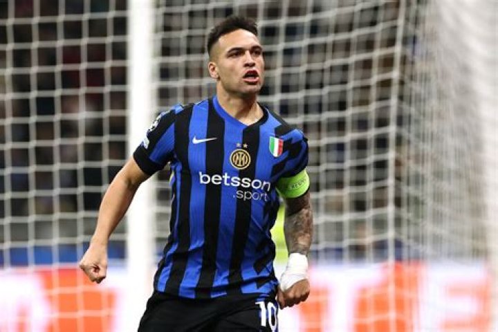Lautaro Martinez Declines to Do the Lukaku Celebration, Unfollows Him on Instagram