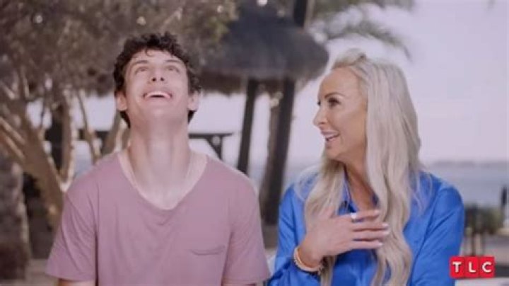 MILF manor: ‘This is wild’ - New dating show with mothers and sons horrifies