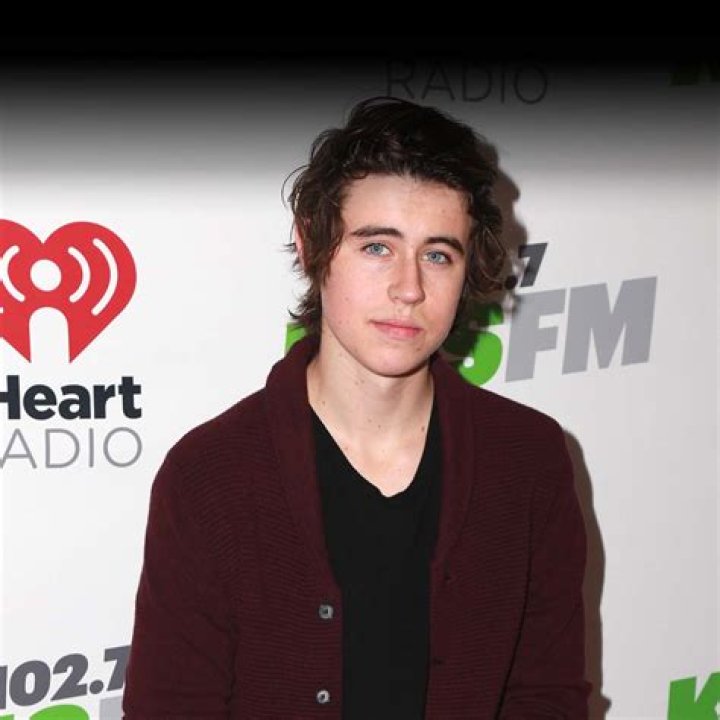 Nash Grier - Age, Bio, Birthday, Family, Net Worth