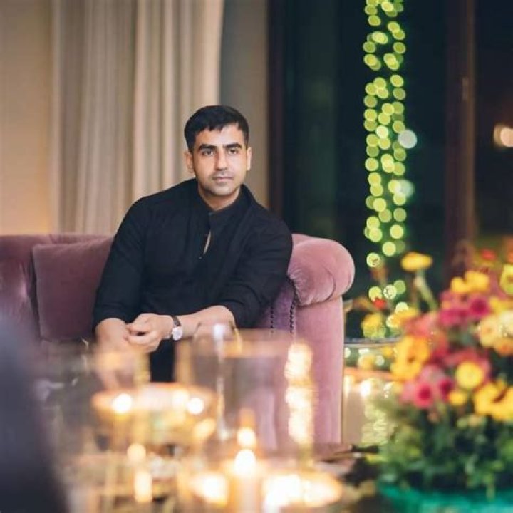 Nikhil Kamath Wiki, Parents, Age, Wife, Net Worth, Height