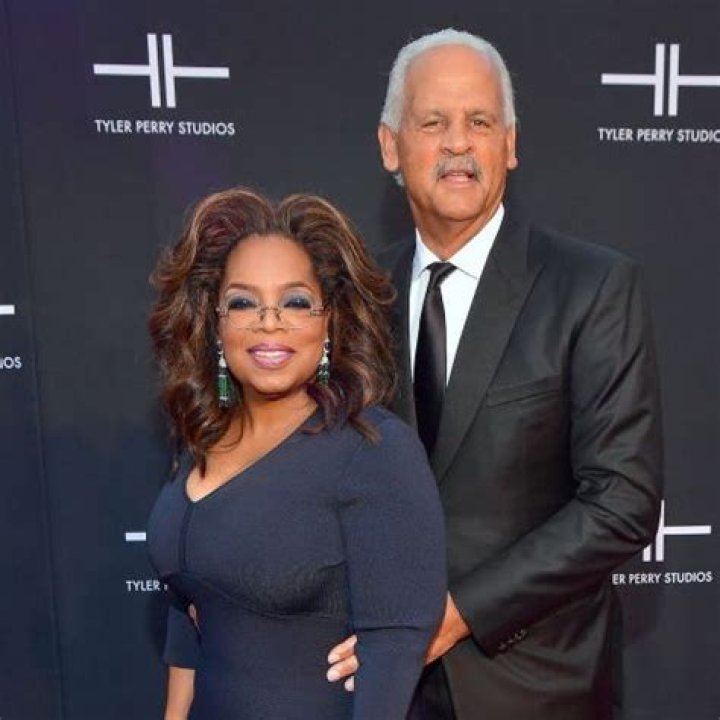 Oprah Winfrey Net Worth, Husband, Latest News, Family