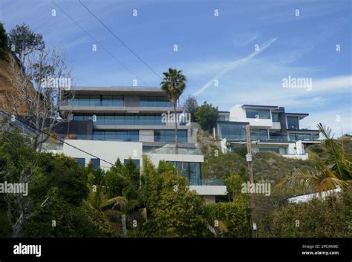 Oscar-Winning Composer Atticus Ross’ Hollywood Hills Home (Photos) – The Hollywood Reporter