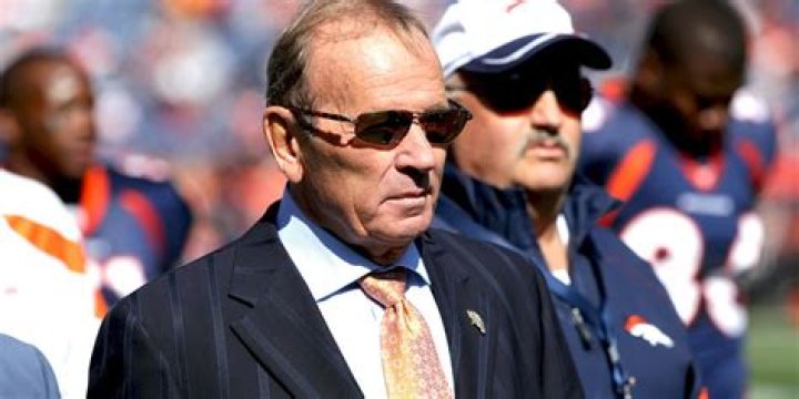 Pat Bowlen Net Worth