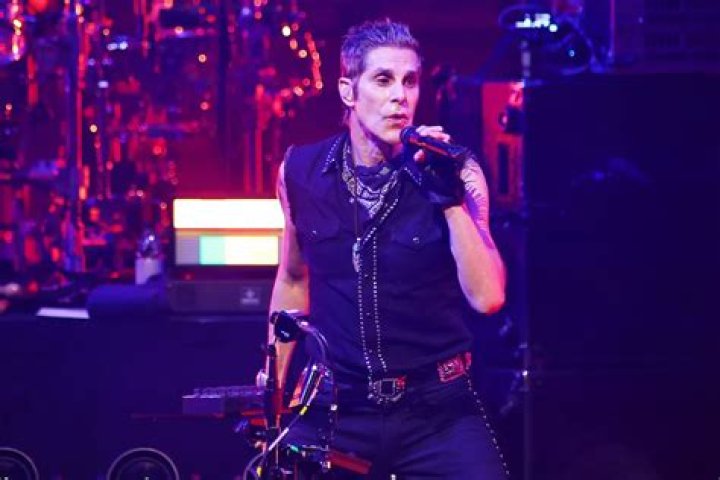 Perry Farrell Net Worth