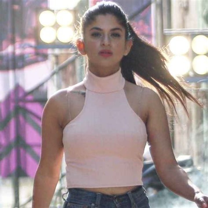 Priya Singh Height, Affairs, Age, Net Worth, Bio and More