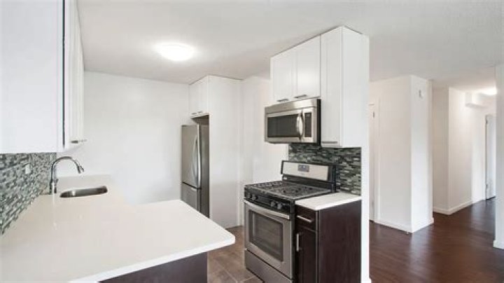 Promenade Apartments, 150 West 225th Street - Rentals in Riverdale