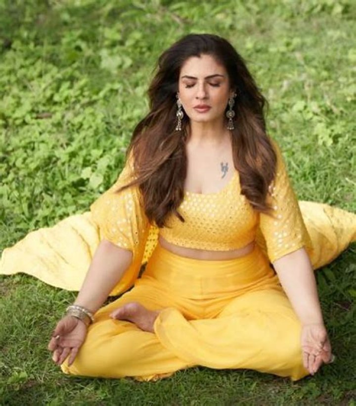 Raveena Tandon Wiki, Parents, Biography, Age, Boyfriend, Net worth and More