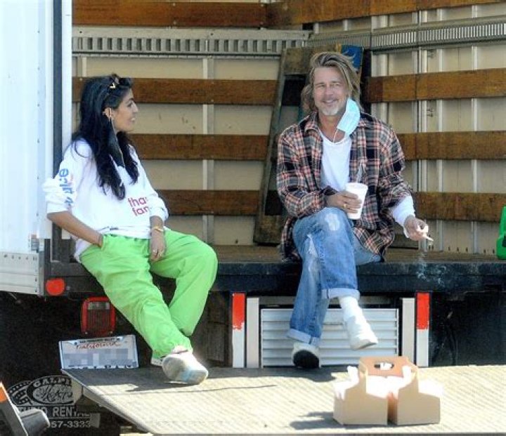 See a Photo of Brad Pitt Being Sexy While Volunteering in L.A.