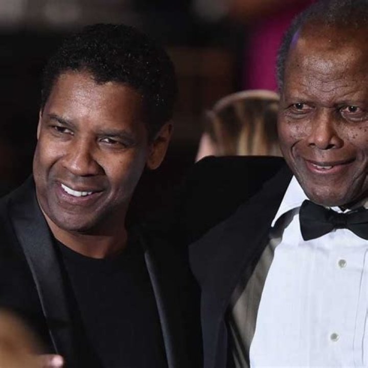 Sidney Poitier’s Family Holding Private Memorial For the Late Actor Due to the Pandemic
