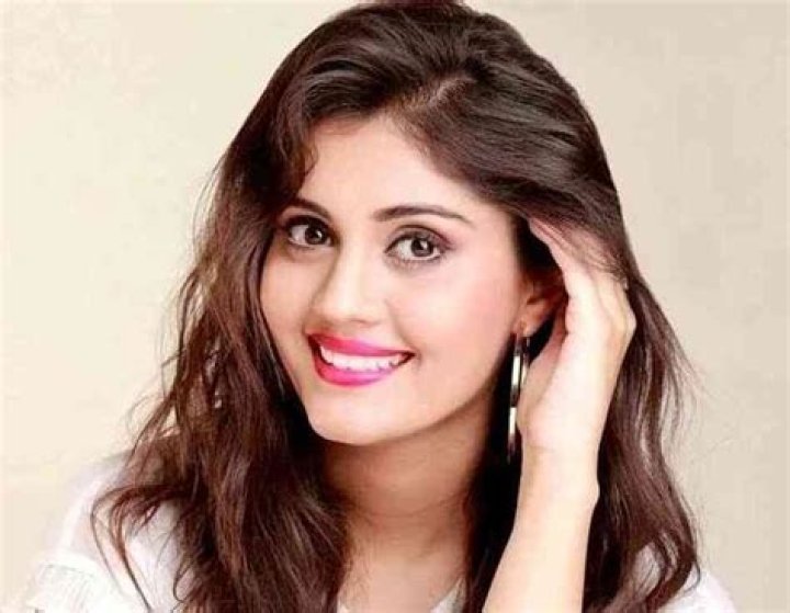 Surbhi Puranik Net Worth, Affairs, Height, Age, Bio and More