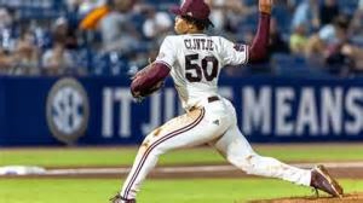 Switch-Pitcher Jurrangelo Cijntje Is More Than A Draft Novelty — College Baseball, MLB Draft, Prospects