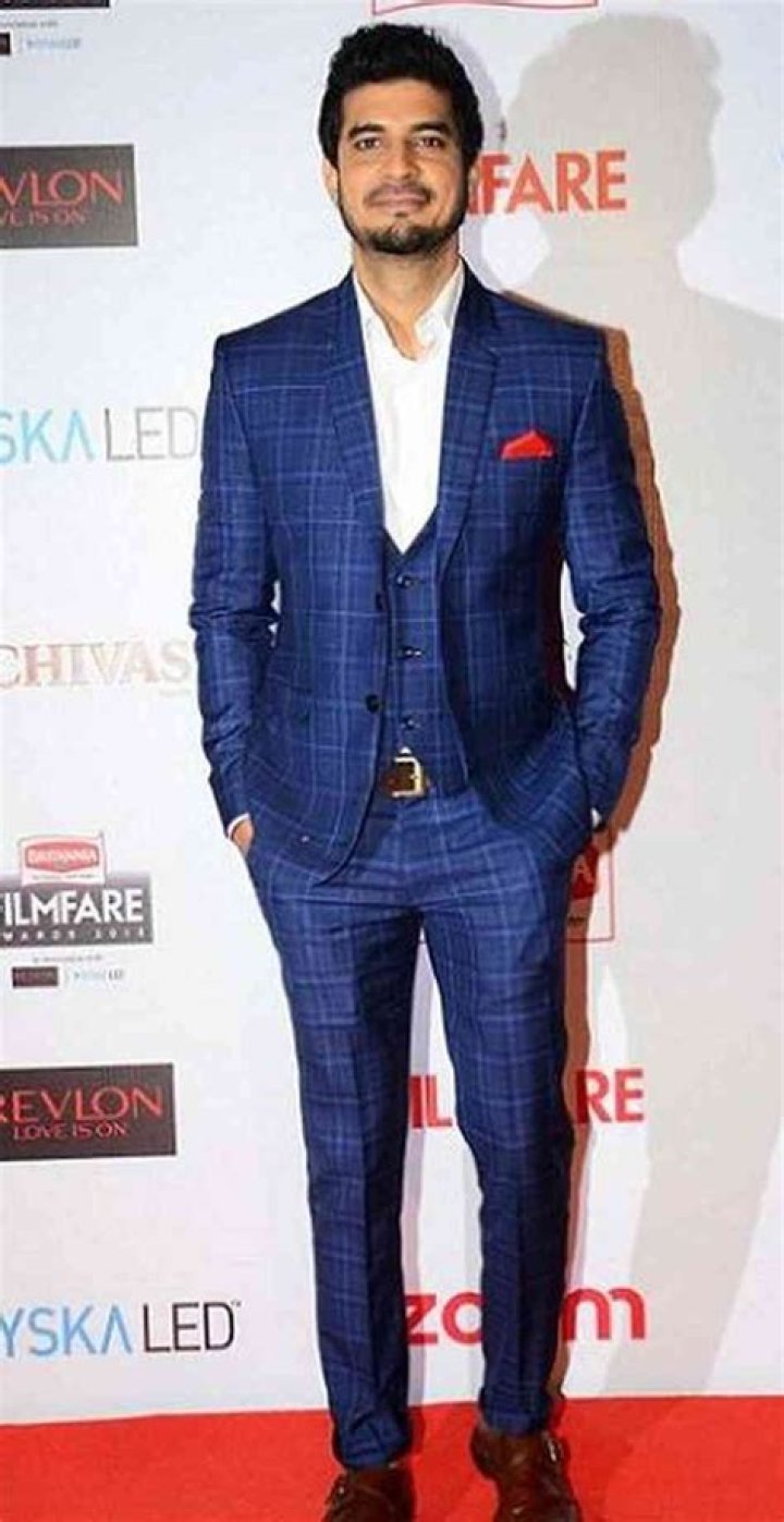 Tahir Raj Bhasin Height, Age, Net Worth, Affairs, Bio and More