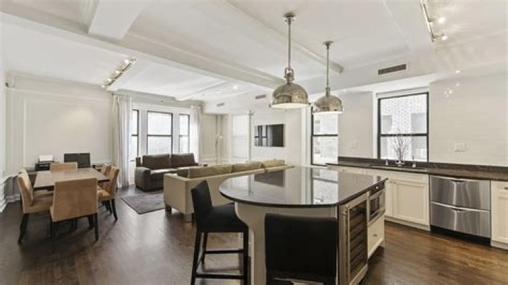 The Barrington, 203 West 81st Street, NYC - Condo Apartments