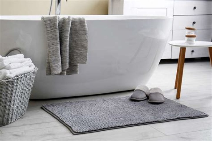 The Easiest Way to Wash Bath Mats