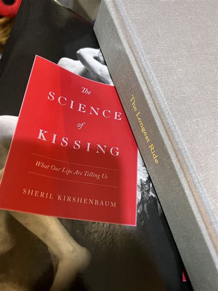 The science of kissing - Lifestyle News