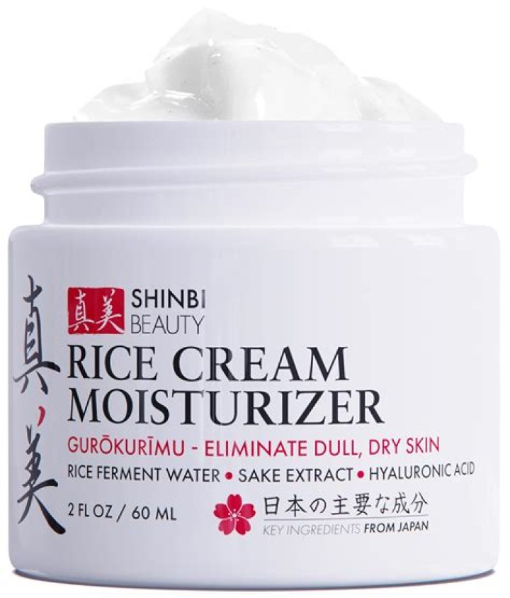 This Japanese Moisturizer Is the Secret to 'Mochi Skin'